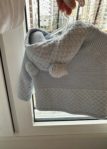 Erkek Çocuk Gri Örgü Hırka - Görsel 3