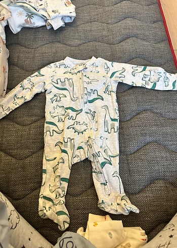 4 adet Uzun Kollu Pamuklu Bebek Tulumları - Görsel 3