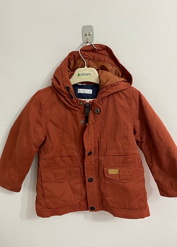 Kapüşonlu Erkek Çocuk Turuncu Mont - Görsel 4