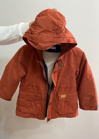 Kapüşonlu Erkek Çocuk Turuncu Mont - Görsel 2