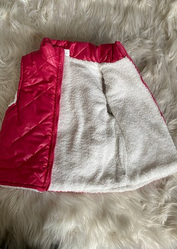 Kız Çocuk Parlak Pembe Kürklü Yelek - Görsel 2