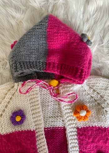 Çiçek Nakışlı Renkli Kız Hırka - Görsel 2