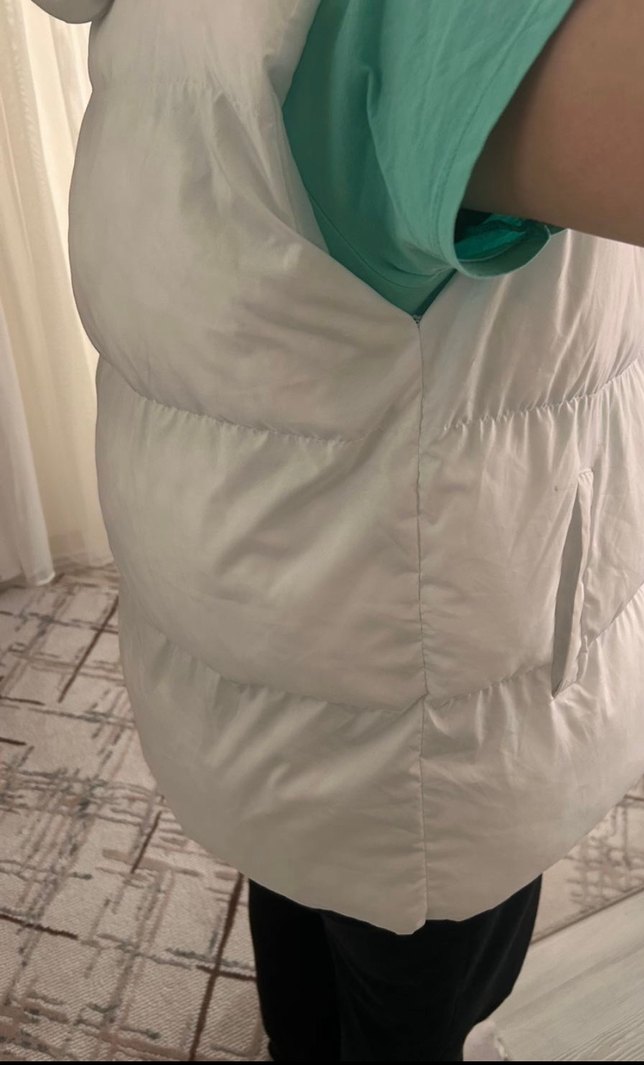 Beyaz Fermuarlı Kadın Yelek - Görsel 3