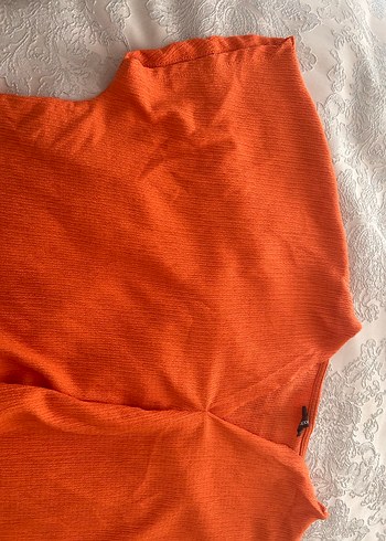Turuncu V Yaka Piliseli Keten Bluz ve bol kesim pantolon - Görsel 3