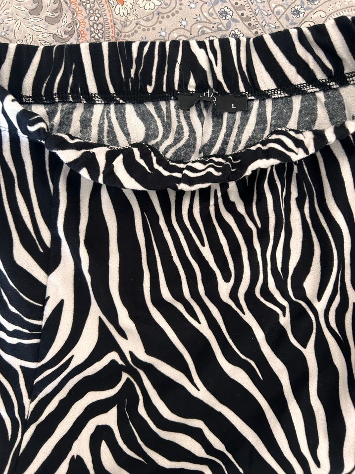 Zebra Desenli Kadın Midi Etek - Görsel 3