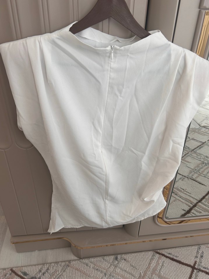 Beyaz gömlek bluz vatkalı - Görsel 3