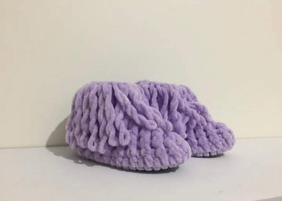 Çocuklar İçin Renkli Örgü Ev Pandufu - Görsel 2