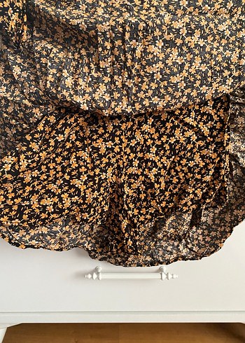 Bohem V Yakalı şortlu Desenli Midi Elbise - Görsel 4