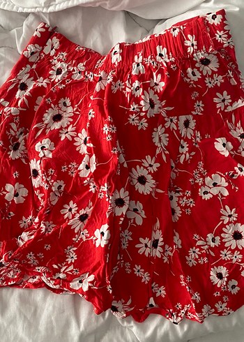 Çiçekli Kırmızı şortlu  Midi Etek - Görsel 4