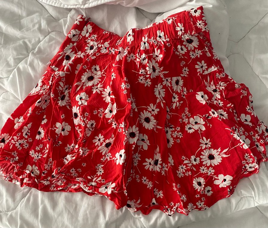 Çiçekli Kırmızı şortlu  Midi Etek - Görsel 4