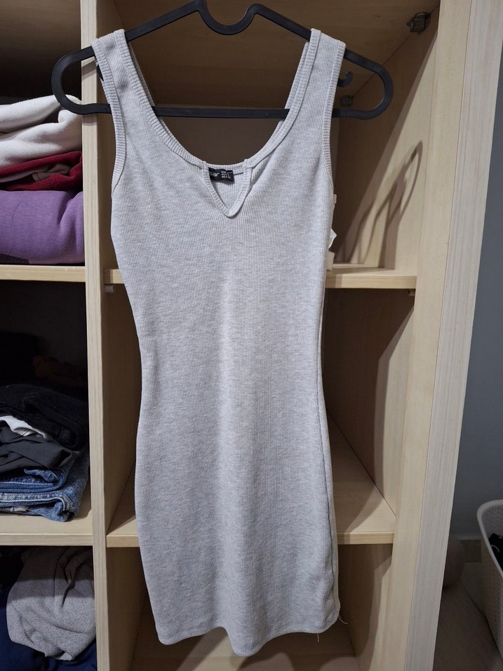 Gri V Yaka Kolsuz Mini Elbise - Görsel 2