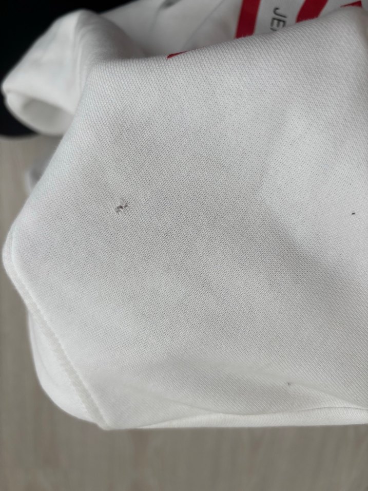 GUESS Kadın Beyaz Baskılı Sweatshirt - Görsel 3