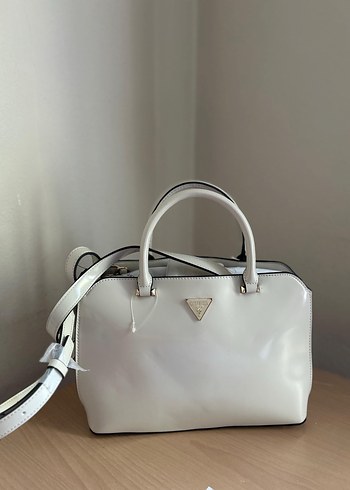 Guess kadın çanta - Görsel 2