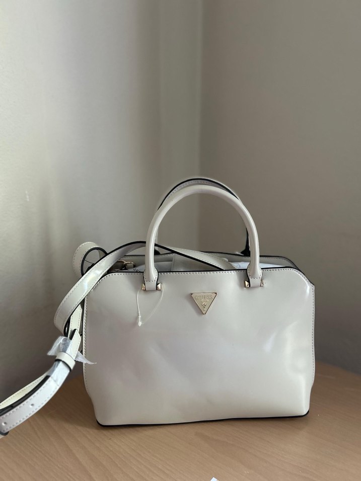 Guess kadın çanta - Görsel 2