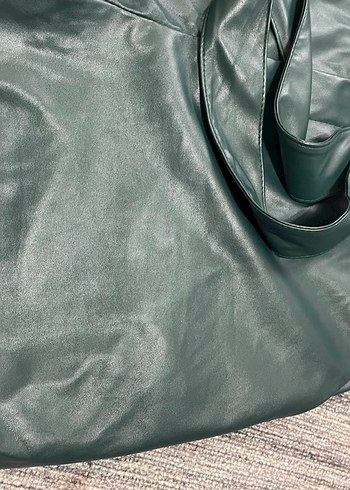 Kemerli Yeşil Deri Kadın Şort - Görsel 2