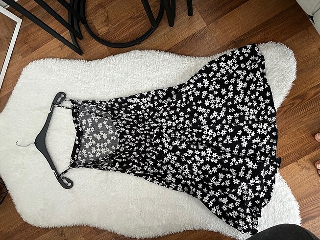 LC Waikiki Çiçekli mini elbise