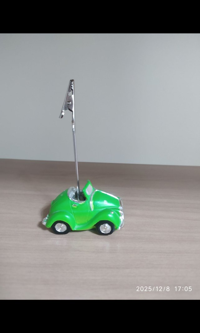 Parlak Yeşil Fotoğraf Not Tutucu Araba - Görsel 3