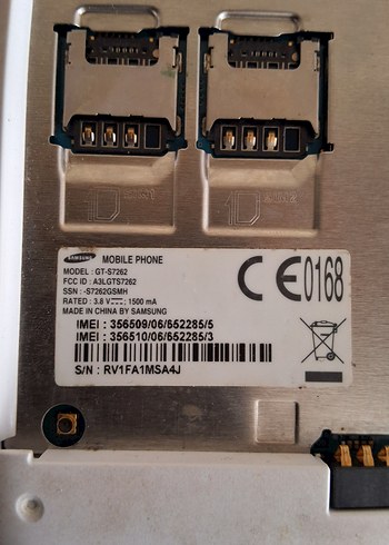 Beyaz Samsung Android Telefon - Görsel 3