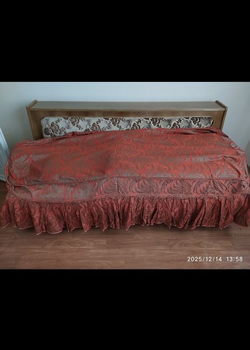 SIFIR Koyu Kırmızı Nakışlı Koltuk Örtüsü - Görsel 2