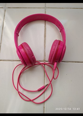 Pembe Kablolu Kulaklık - Görsel 2