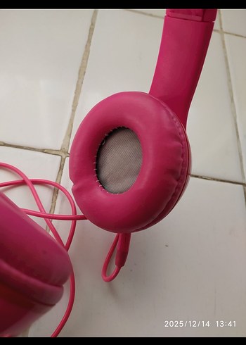 Pembe Kablolu Kulaklık - Görsel 4