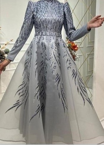 Uzun Kollu Gri Baskılı Tesettür Abiye Elbise - Görsel 2