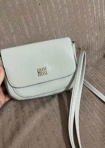 MİUMİU Gri Deri Minimalist Kadın Çanta - Görsel 2