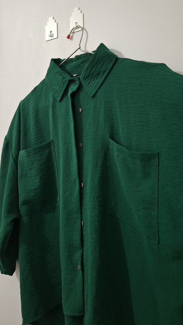 Düğmeli Yeşil Kadın Gömlek - Görsel 2