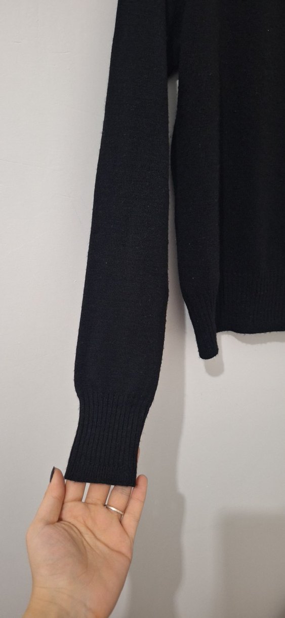 Siyah Boğazlı Kadın Triko Kazak - Görsel 2