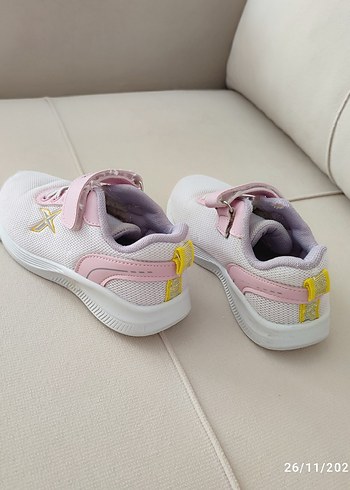 Kinetix Kız Çocuk Pembe Cırtlı Spor Ayakkabı - Görsel 2