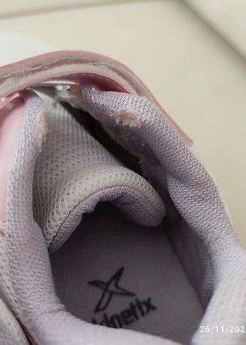 Kinetix Kız Çocuk Pembe Cırtlı Spor Ayakkabı - Görsel 3