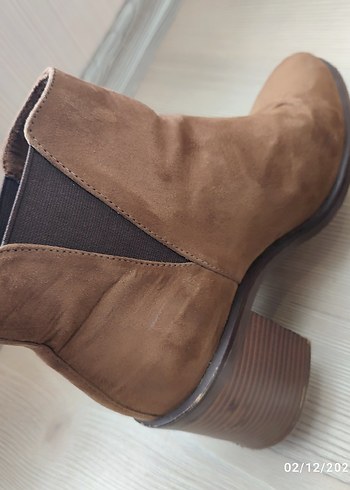 kahverengi Süet Kadın Dolgu Topuklu Bot - Görsel 5