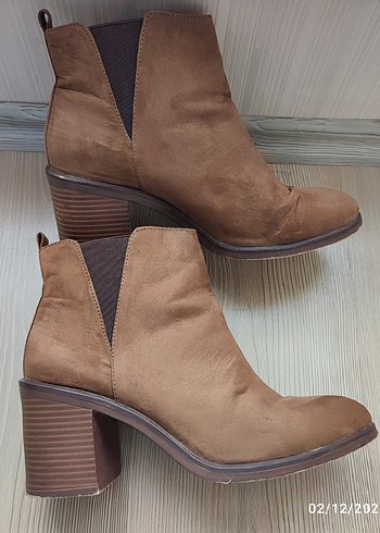 kahverengi Süet Kadın Dolgu Topuklu Bot - Görsel 2