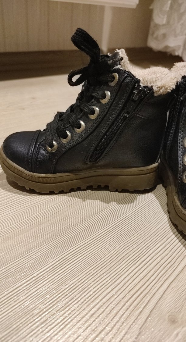 Siyah Çocuk Botları, Tokalı, Kauçuk - Görsel 2