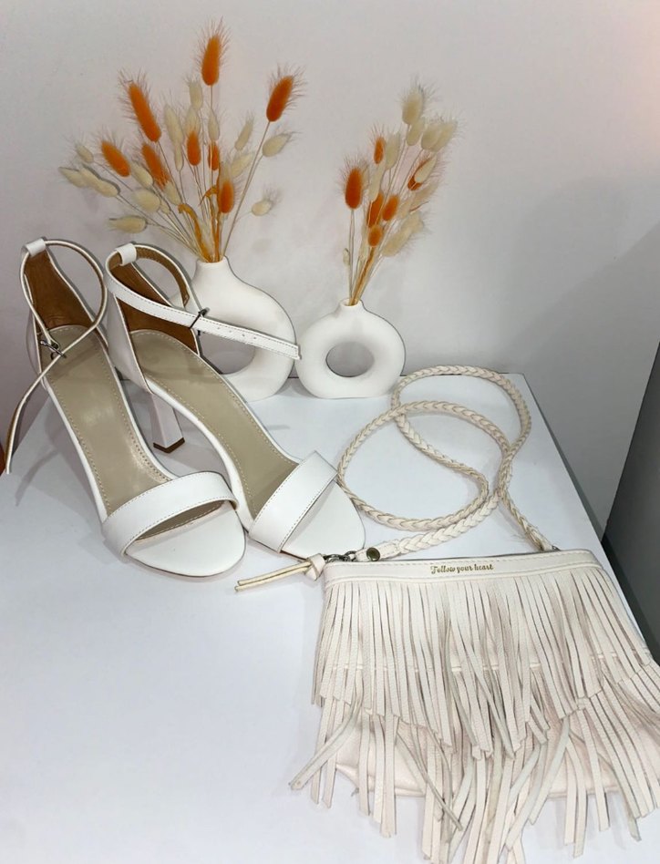 Beyaz Topuklu Ayakkabı + Beyaz Püsküllü Bohem Gelin Çantası - Görsel 2