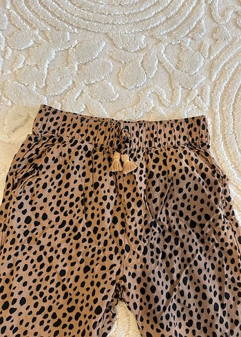 Kahverengi Leopar Desenli kız çocuk için Rahat Pantolon - Görsel 3