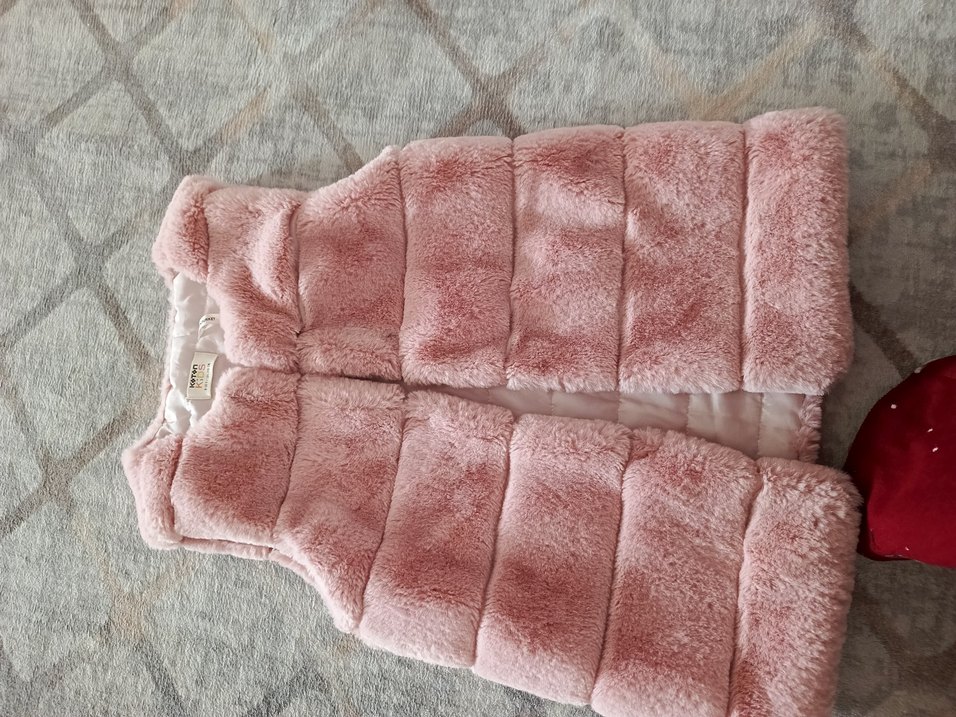 Kız Çocuk Pembe Kürk Detaylı Yelek - Görsel 3