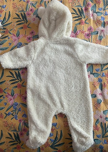 Kapüşonlu Beyaz Kürklü Bebek Tulumu - Görsel 2