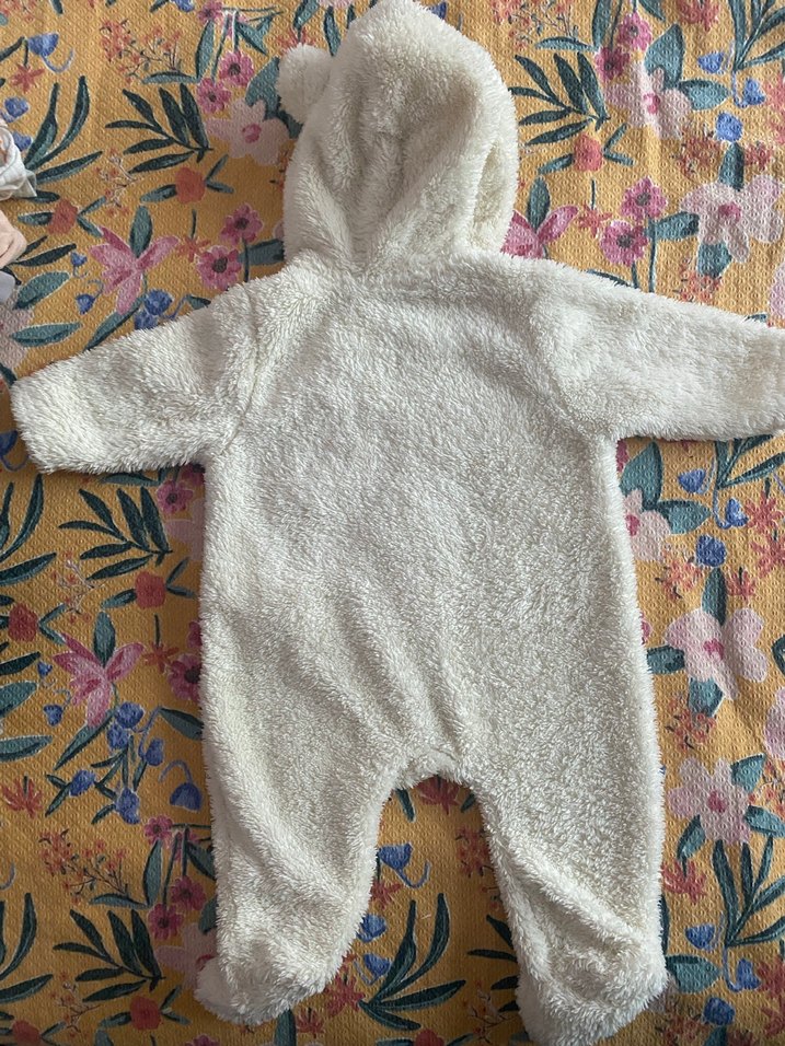 Kapüşonlu Beyaz Kürklü Bebek Tulumu - Görsel 2