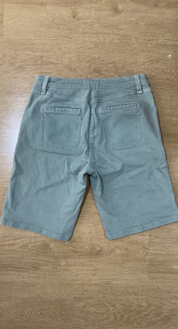 Açık Yeşil Denim Şort - Görsel 2