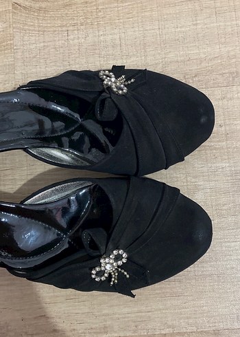 Klasik Siyah Topuklu Kadın Terlik - Görsel 5