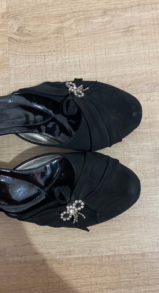 Klasik Siyah Topuklu Kadın Terlik - Görsel 5