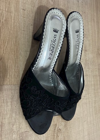 Siyah Desenli Kadın Topuklu Terlik - Görsel 2