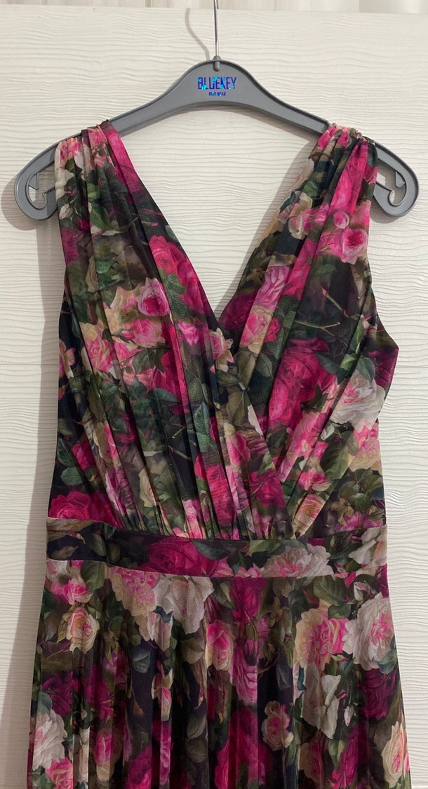 Kadın Renkli Çiçekli Uzun V Yaka Abiye Elbise - Görsel 3