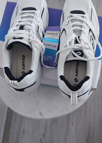 Lotto 4 Fx Erkek 45 numara (sıfır)erkek spor ayakkabısı etiketli - Görsel 3
