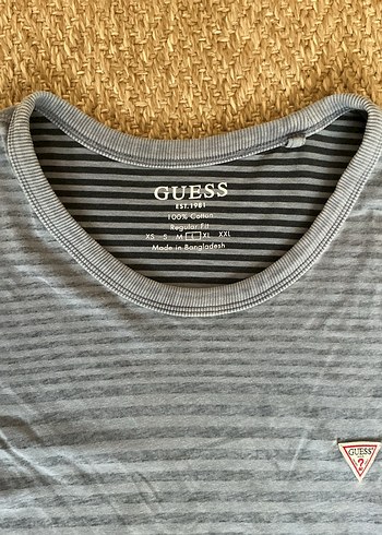GUESS GRİ ÇİZGİLİ TİŞÖRT - Görsel 3