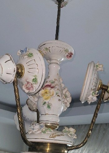 Çiçek Detaylı Beyaz Avize - Görsel 3