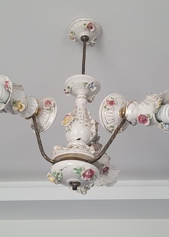 Çiçek Detaylı Beyaz Avize - Görsel 4