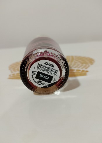 White Musk Smoky Rose Edt Unisex - Görsel 3