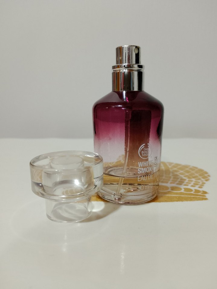 White Musk Smoky Rose Edt Unisex - Görsel 4